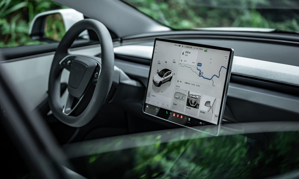 Tesla CEO Elon Musk Describes Massive FSD Update for September -Rigging